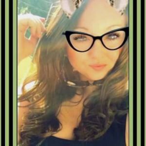 Meet your Posher, Adriana